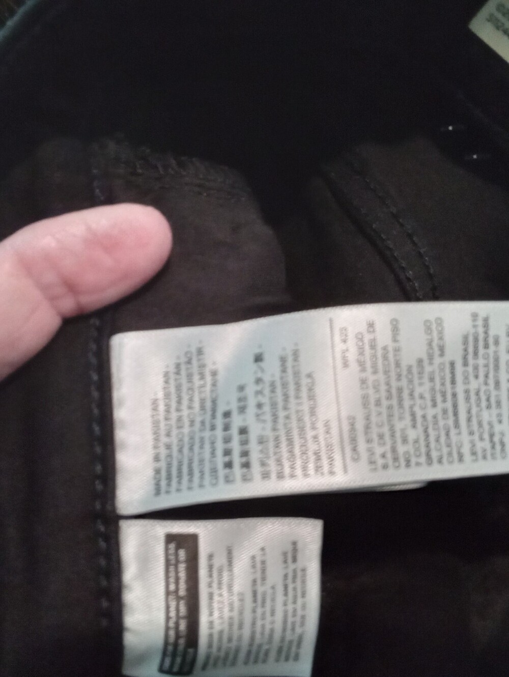 NWT Levi's Black Label 318 Shaping Wide Leg Jeans Sz 26x32 Soft Black Stretch - Picture 11 of 14